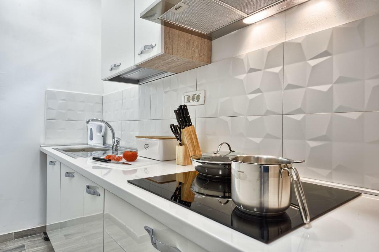 Apartment 20M From Arena Pula Exterior photo